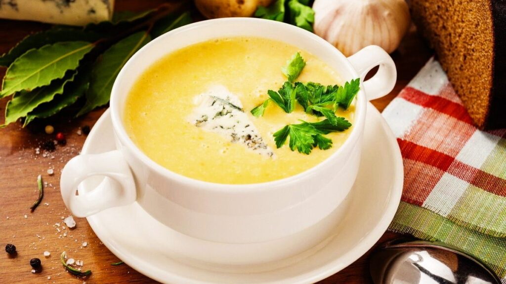 Сырный суп – простое блюдо для гурманов